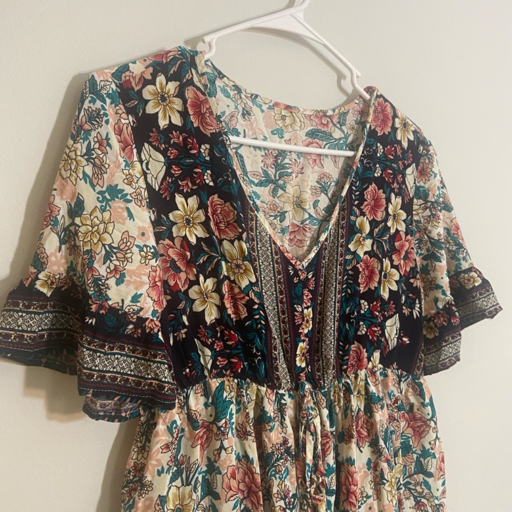 Bohemian Floral Print VNeck Maxi dress Short sleeve Size Large - Picture 2 of 7